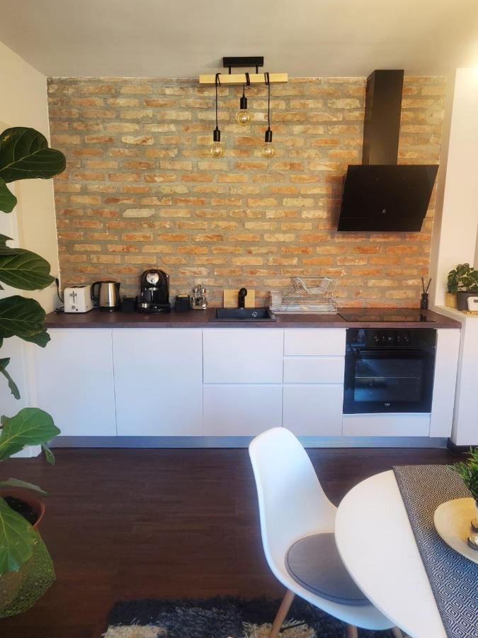 Casa Larisa - Wolves Apartment Sinaia Kültér fotó